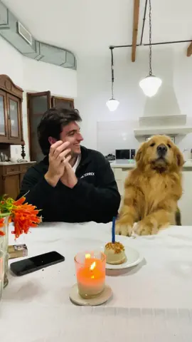 el es feliz en todos los cumpleaños de su familia #gordohermoso