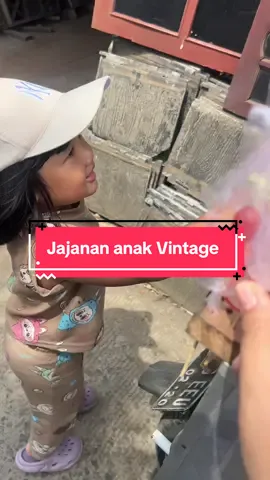 kaga paham lagi deh ama Adine fix nini-nini😂 untung aje gk minta gulali bentuk tempe😂 #masyaallahtabarakkallah #ibuadine #tempe #depok 