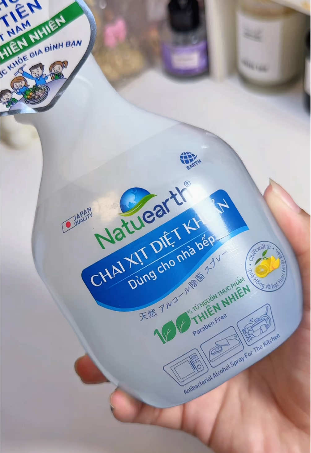 Một vật dụng rất cần thiết trong gian bếp, cứ sạch khuẩn là an tâm hơn hẳn @Earth Corporation Vietnam #ngocsu2911 #review #natuearth #xitnhabep #nhabep 