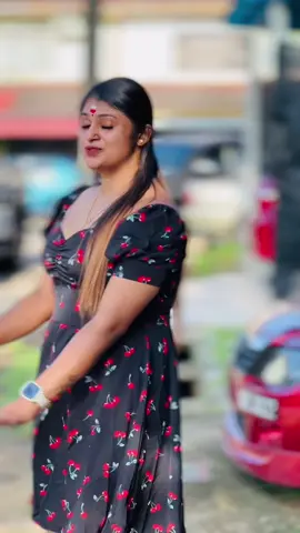 Unnale kedhe poidhen 🫵✌️#fyp #foryoupage #fypシ゚viral #foryoupageofficiall❤️❤️tiktoklover❤️👈 #100kviews 