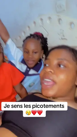 19ans deux enfants @Djecomon Babagod 🎤🎧  @EVY 