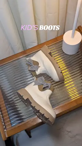 so cute boots for kids,with zipper and ribbon design #bootsforkids  #kidsboots  #kidsfashion  #kidsootd 