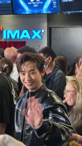 Siêu ấn tượng với CONGB, anh ấy ở ngoài dễ thương mà cute lắm nhia 💟 #CONGB #AnhTraiSayHi2025 #fyp #viraltiktok 