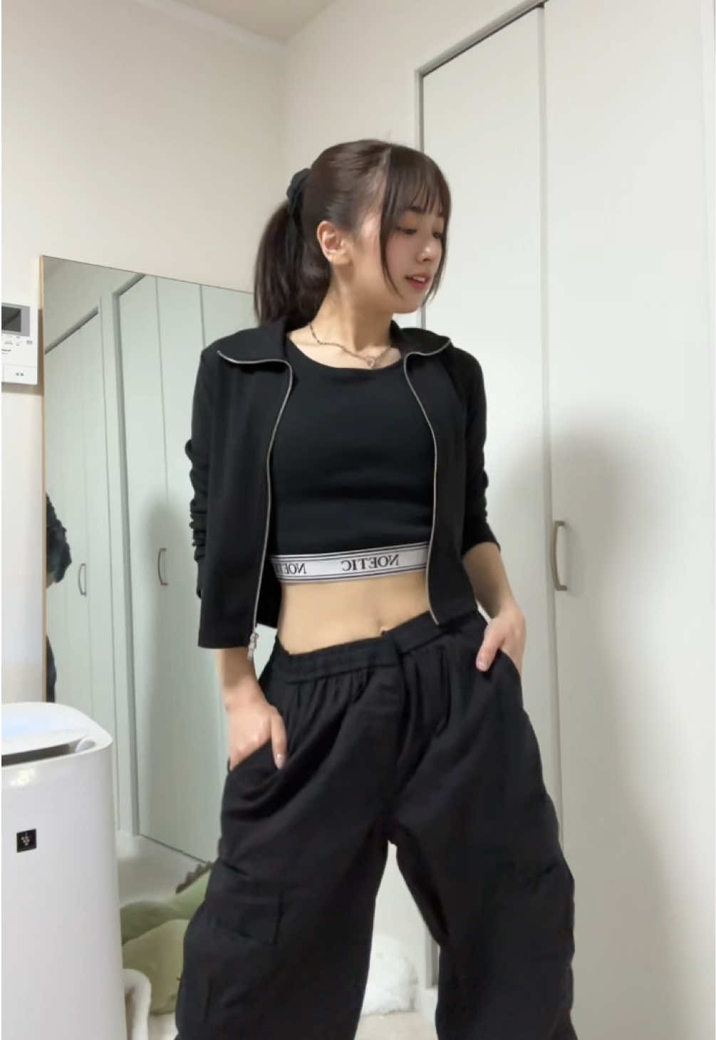 ダンスできる女イメージコーデ笑 GUのジップカーディガン気に入った🖤 #モノトーンコーデ #ダンス #頑張った 