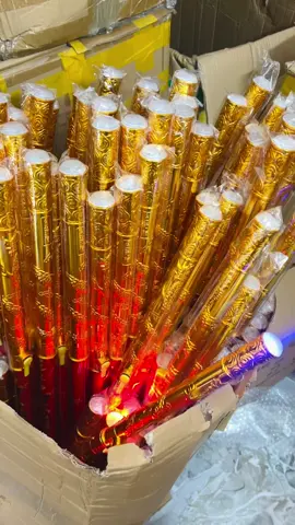 Gậy như ý tôn ngộ không#gaynhuy #dochoi #dochoitreem #dochoitrungthu #gayphatsang 