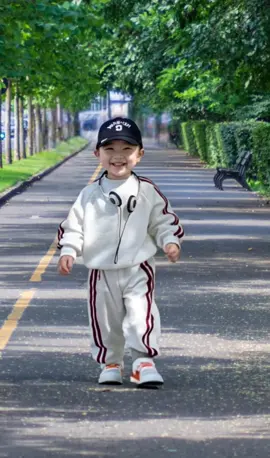 Set thể thao nỉ bông cho bé từ 8-18kg ạ  #set #quanao #quanaotreem #viral #trending 