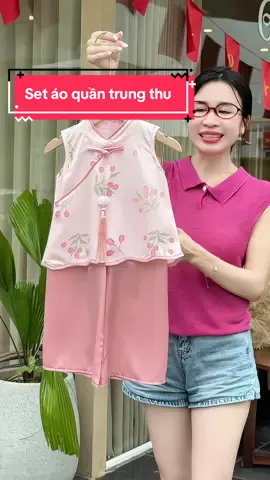 Set áo quần xinh điệu đà