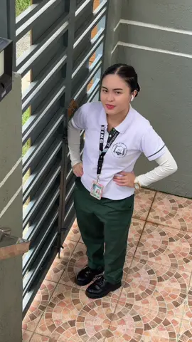 Nainis sya suot ko para daw banana😂