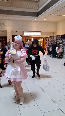 Tf2 Soldier stealing hats at cons! Pt. 19 #tf2cosplay #tf2 #cosplay #dragoncon #dragoncon2025 @a simple cheeseburger @Knight of Space @Calvin4d Cosplay 