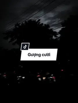 Còn riêng anh sẽ nhớ về em… #SBKentertaiment #2000phuc68 #buonradio #nhacbuontamtrang #nhacchaymoingay #guongcuoi 