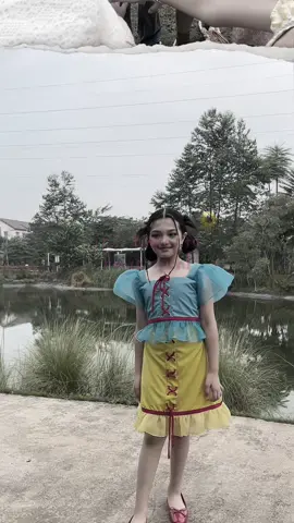 Wah ada yang bikin template Capcut pakai lagu Picnic lagi 😍✨ Yuk cobain templatenya dan bikin videonya pakai momen seru kalian bareng bestie atau keluarga kalian 🥰 Terima kasih banyak buat yang udah bikin template, jadi makin gampang buat bestys seru-seruan bareng 🎥💖 #ArsyHermansyah #PicnicByArsy #Picnic #NewSingle 