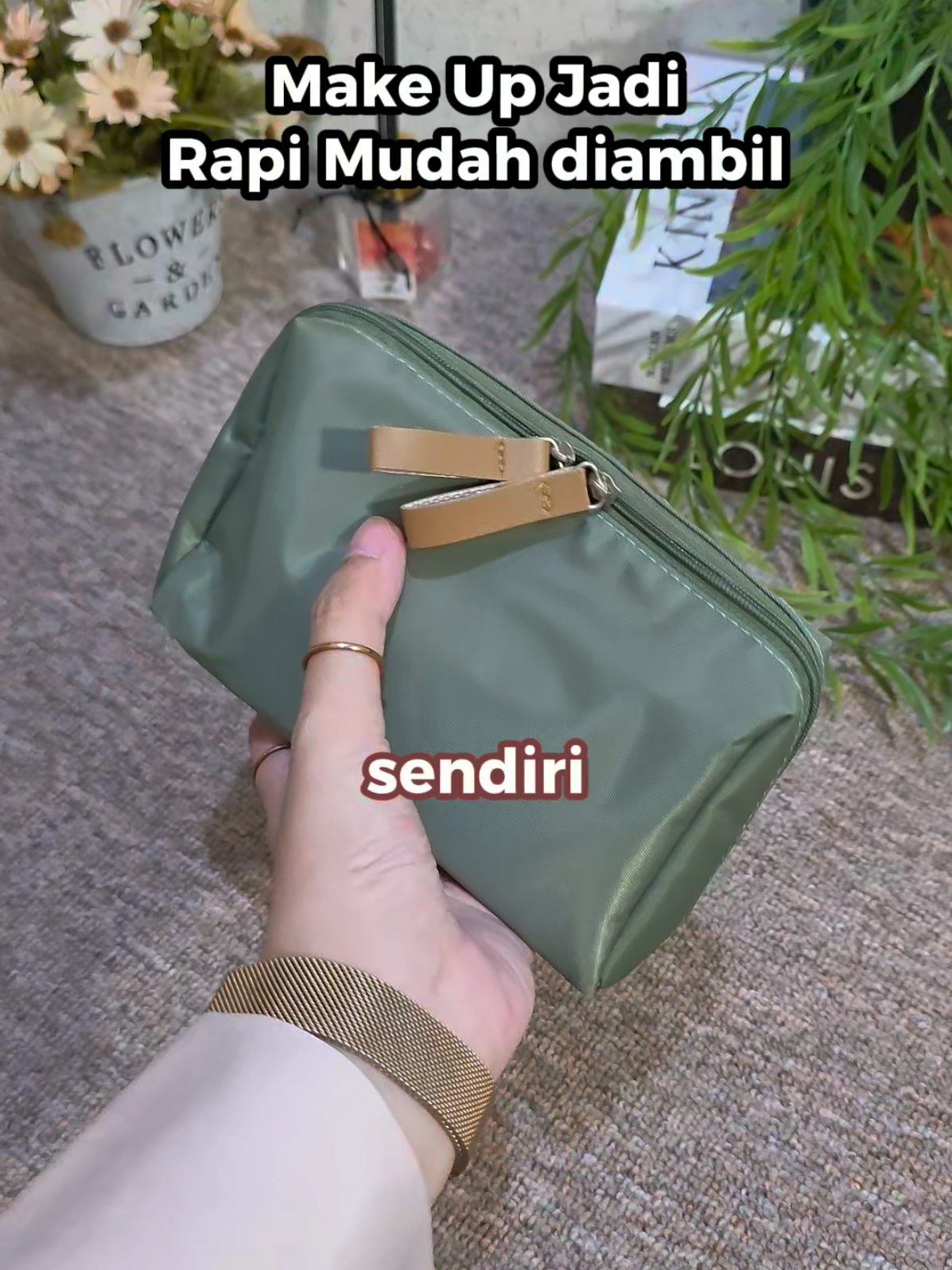 Mudah buat dibawa kemana-mana kalo punya tas make up kayak gini #wibgajian #tasmakeup #tasmakeupmurah #pouchmakeup #taskosmetik 