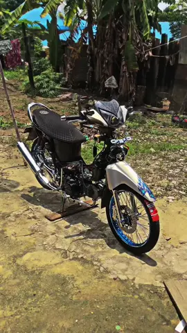Yang nanya Suril mana bg dah lama ga lihat di TikTok,ini kita keluar kan terbaru dia ya bos🤩🔥🤤#suprastyleberangir🔥🔥 #promoseruweekend #fypdiberandamu #suril #suprabaganbatu🤪🤙🏻🚀 