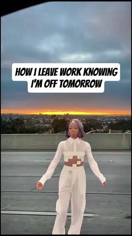 This will be me leaving working tomorrow night after my second event. Ya girl is beat. #sundayoff #sundayfunday #meleavingwork #sixdays #imtiredgrandpa 
