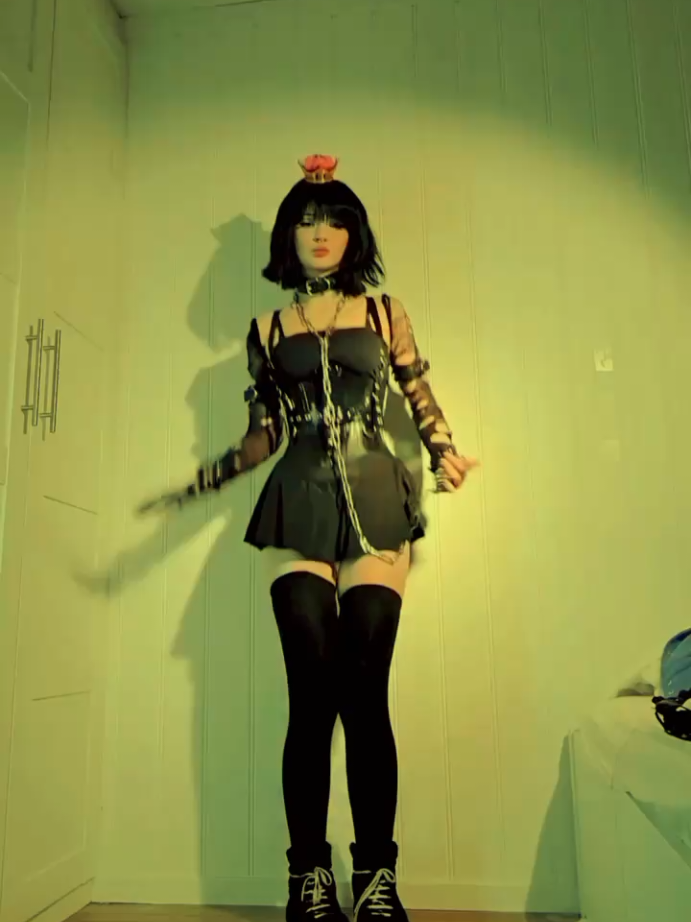 Chompette does the Noodie dance ⛓️🤍