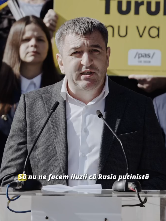 Carp  Lilian: “Să nu ne facem iluzii că Rusia putinistă vrea binele Republicii Moldova. Kremlinul vrea control absolut. Vrea să ne țină săraci, dependenți și tăcuți. Dacă îi lăsăm să câștige teren, riscăm să pierdem tot ce am obținut cu greu: libertatea de a vorbi, libertatea de a alege, visul nostru european. Dar există speranță. Dacă PAS va avea majoritatea parlamentară, Moldova va merge înainte. Aceasta înseamnă garanția că procesul de aderare la Uniunea Europeană va continua. Asta înseamnă locuri de muncă mai bine plătite, pensii mai mari, drumuri și spitale moderne. Înseamnă securitate, pace și o viață mai bună aici, acasă.” #UE2028 #VotămDirecțiaCorectă #VotămPAS #MoldovaEuropeană 🇲🇩🇪🇺