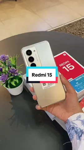 Unboxing timee! unboxing hp 2jt an lagi nih. Penasaran ga sm spek nya? mimin spill di next video yaa stay tuned!🤩✨ #redmi15 #xiaomiindonesia #newarrivals #trending 