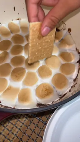 my mouth is watering again omg #smores 