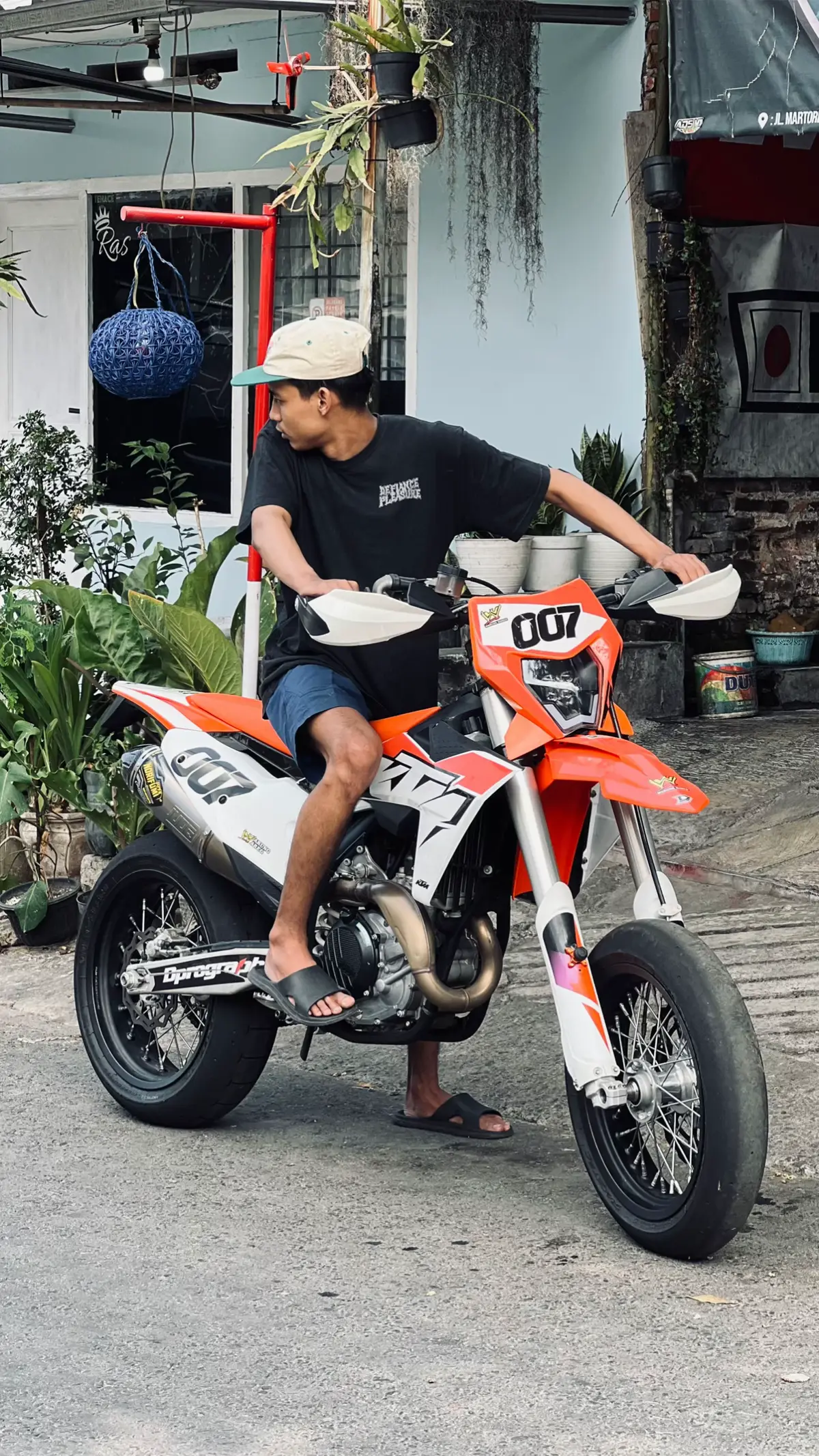 😭🙏🏻 #crfshinyblack #supermotoherex #supermotoherexstyle #xybca #fyp 