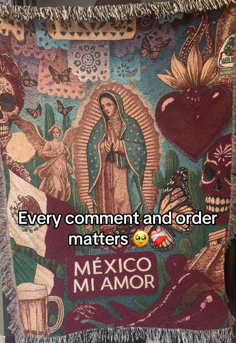 Support us at  mexicanblankets.store 🥹❤️‍🩹 #mexico #raza #blanket #vivamexico #diadelosmuertos 