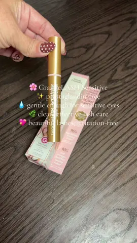 ✨ “Snatched lashes in 6 weeks – without the harsh ingredients #grandelash #grandelashsensitive #eyelashserum #grandecosmetics #lashes @Grande Cosmetics 