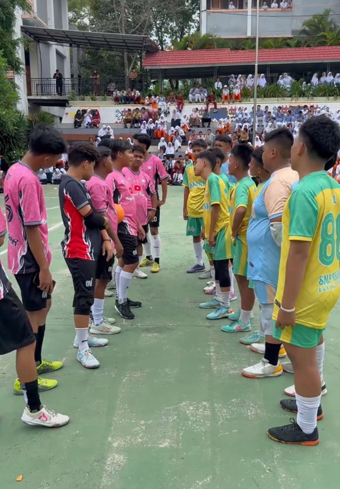 Membalas @ACA Academy Futsal SMP N 2 Bandar Lampung uda kita kasih paham, next siapa lagi komen!! #fyp #ceritakita #bolaomped 