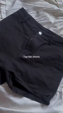 #highwaist #softdenim #shorts #buttoned #womenswear #streatchable #comfy #clothing #fashion #bottoms 