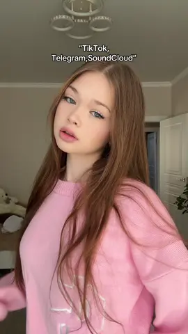 Первым узнать о старте продаж Happiness свитера и получить бесплатную доставку можно в тгк🩷