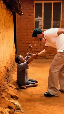 Niko BUMBULI kwa ajili ya project yangu ya BUMBULI BOY nilipita kumuona RAFIKI yangu ALLY ❤️ #BUMBULIBOY 