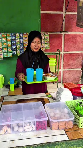 Bawa uang 10.000 jajan di warung mini kak heni, kira-kira dapet apa aja ya ? #fyp #jajan #cici #dola #id 