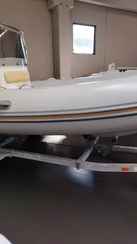 SpiritSea360 Boat Service Sarande shitet gommone 5 Metra me yamaha 40 70 me trailer euro 15000 per info 00393891060315 osé 0693389827 