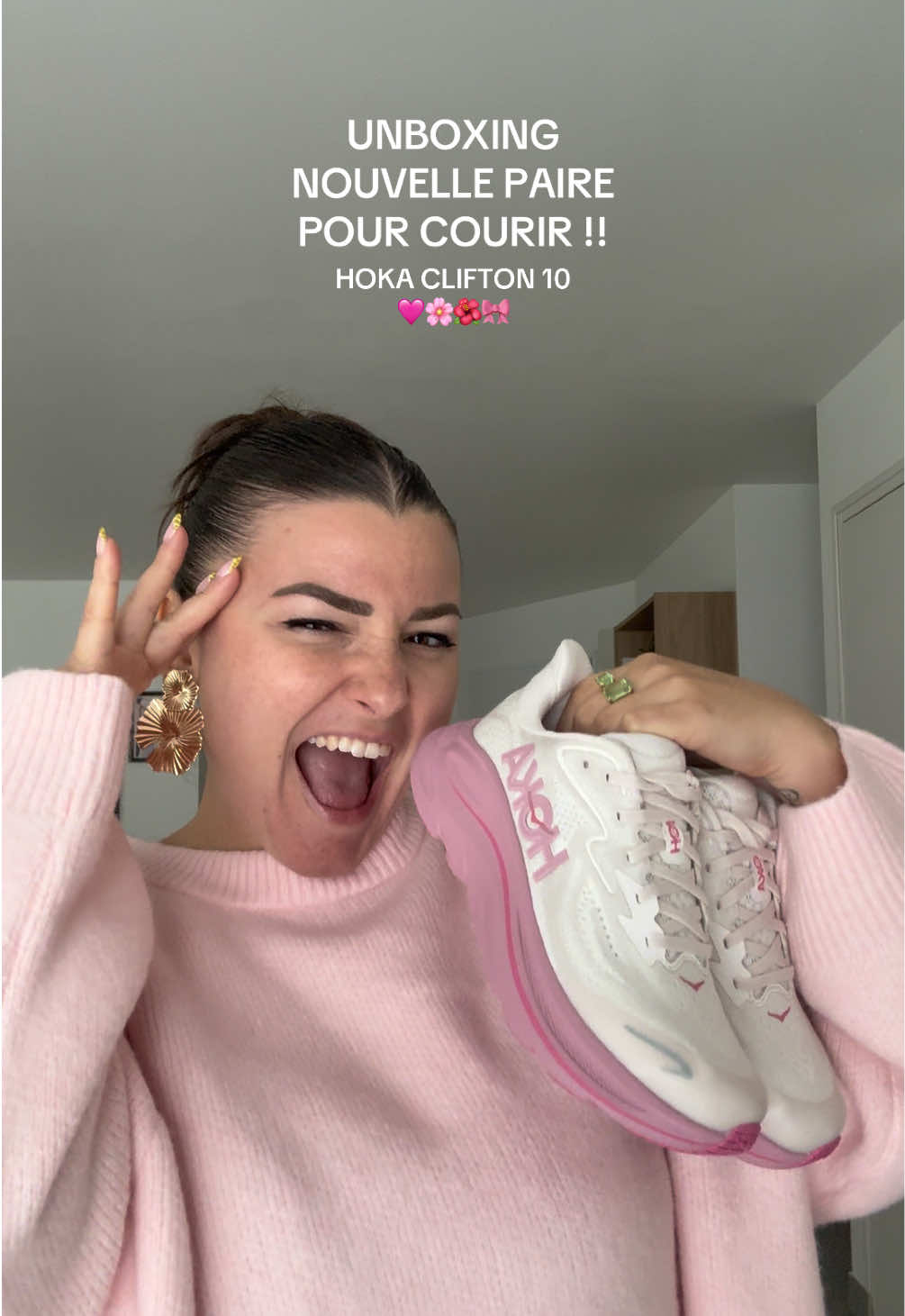Vous courez avec quelle marque vous les filles ? 👟 purée elles sont tellement belles 😍 #Running #runninggirl #courseapied #courir #hokaclifton10 