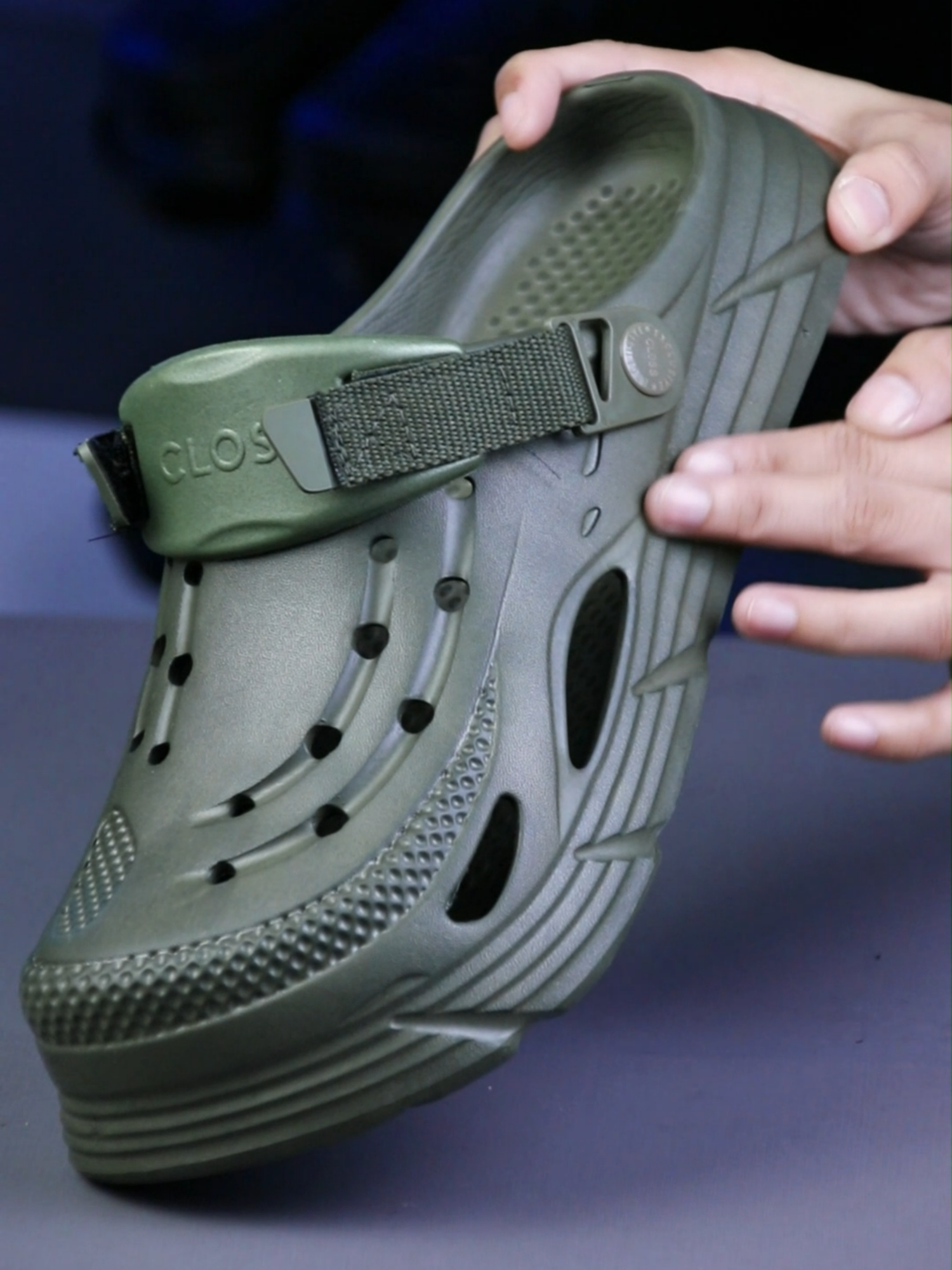 ☀️ New drop just landed! Casual, comfy & ready for ANY adventure 🌊👟 Unisex, non-slip, breathable & beach-approved. #ClogsSeason #UnisexStyle #TikTokMadeMeBuyIt #NewDrop #TikTokBudol #BeachReady