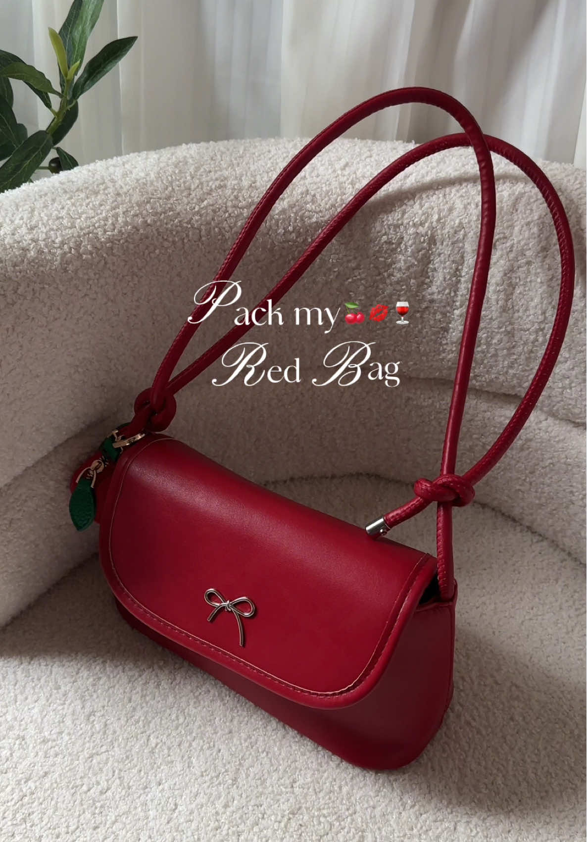 Replying to @jhen𐙚 the color is so giving! 🍒💋🍷🍓 #squarebag #koreanbag #slingbag #smallbag #womensbag @BETA Wallets.PH 