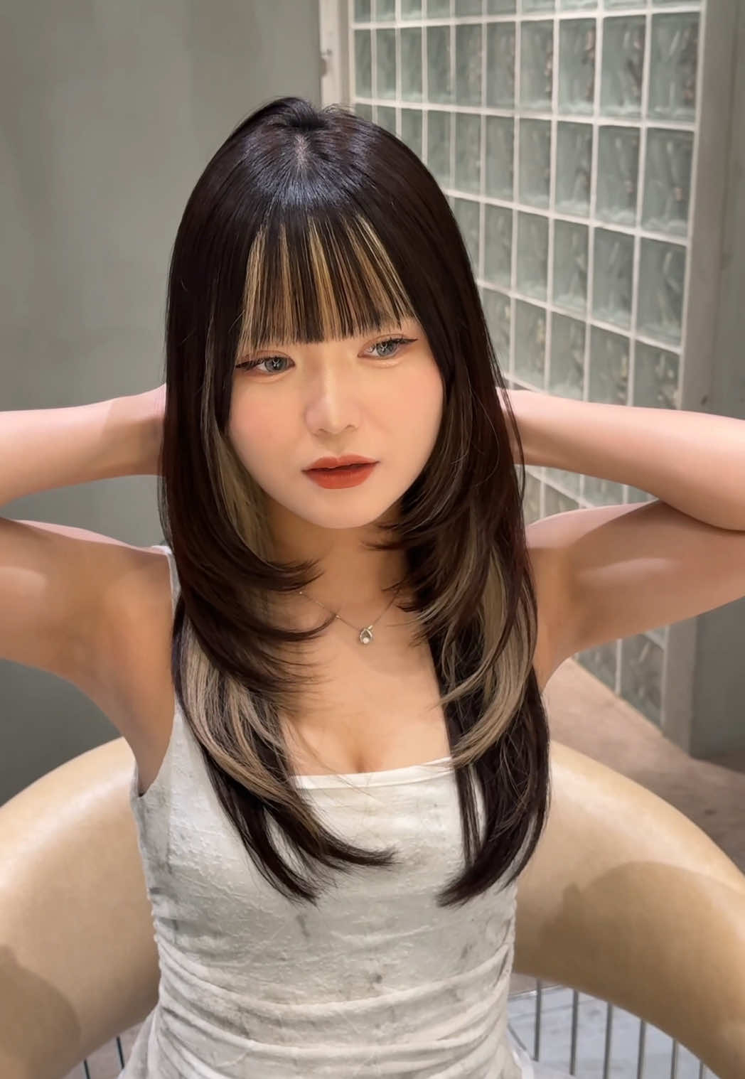 今年流行りのハイレイヤーカット✨️ 是非名古屋で体験してください😊 ご予約はInstagramから🕊️ #名古屋レイヤー #レイヤーカット #カウセリング動画 #フェイスフレーミング #ハイレイヤー 