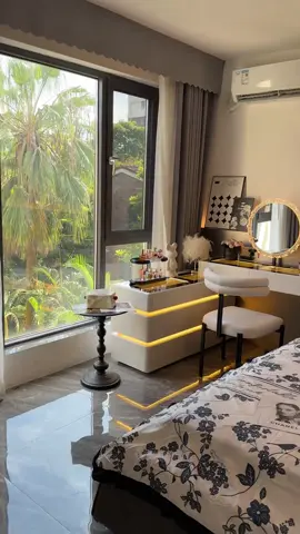 Bàn trang điểm sang trọng đèn Lad 3 tầng 