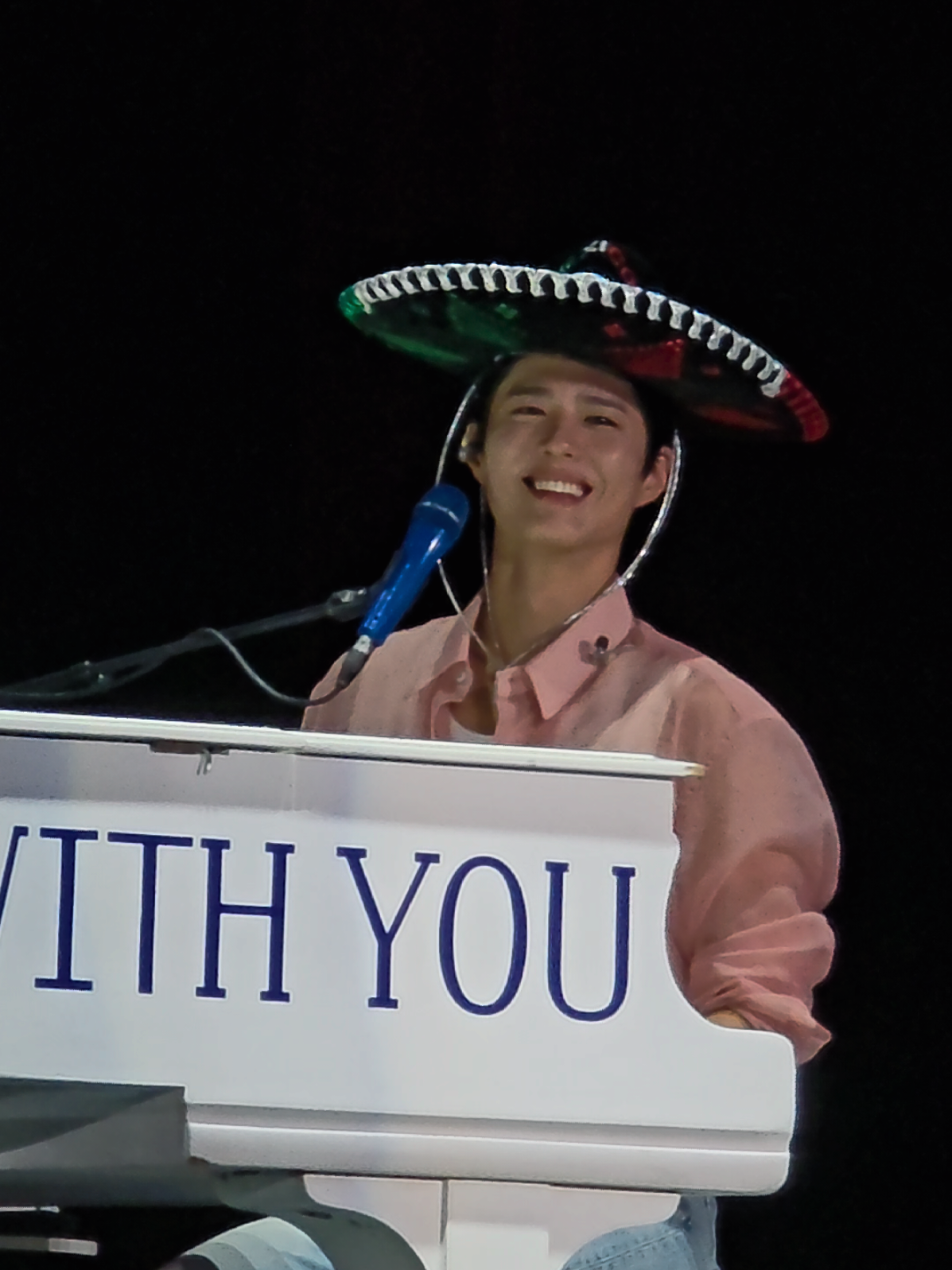 México cantándole cielito lindo a park bogum.. #parkbogum #bewithyou #méxico #2025 #auditorionacional 