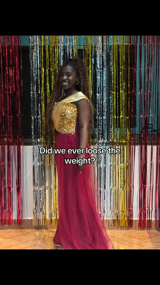 Pics were taken 4 months apart too  #fyp #foryou #content #rihanna 