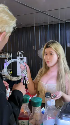Đi đâu cho xa 😒