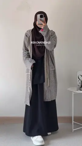 mau look formal ataupun casual bisa bgt Masya Allah🤍 hoodie by @bainasyari.id  🔗link produk no.497