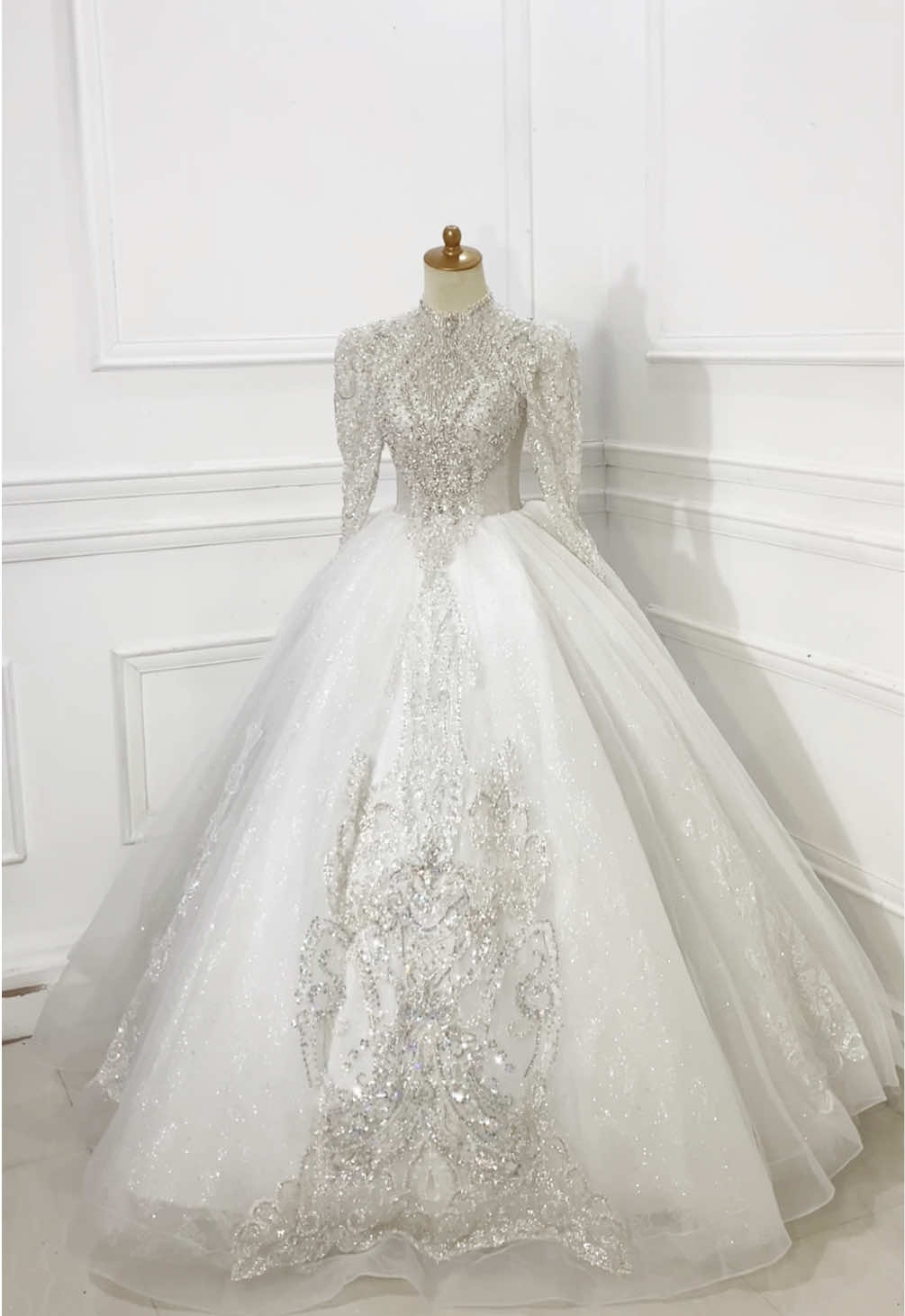 BRAND NEW LUXURY ‼️🫶🏻 Siap kirim seluruh indo 📦💨 LD 80-105 cm  Order via WA: 0821 1953 7200  (Sertakan SS) 1 gown hanya ada 1. SIAPA CEPAT DIA DAPAT 🫶🏻 #promoseruweekend #customweddinggown #fyp #trend #tiktoklive 