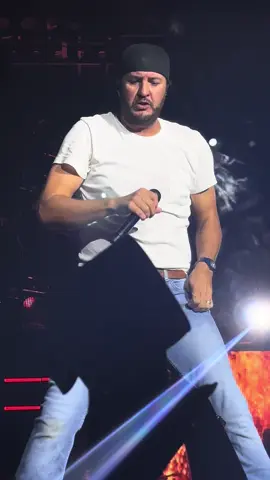 @Luke Bryan #farmtour2025 That's My Kind Of Night - Farm Tour 2025