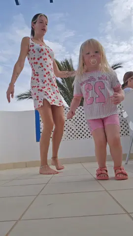 DC @✨WILDRISING SHUFFLE✨ even getting the baby having a go 😂 #fyp #shuffles #shuffle 