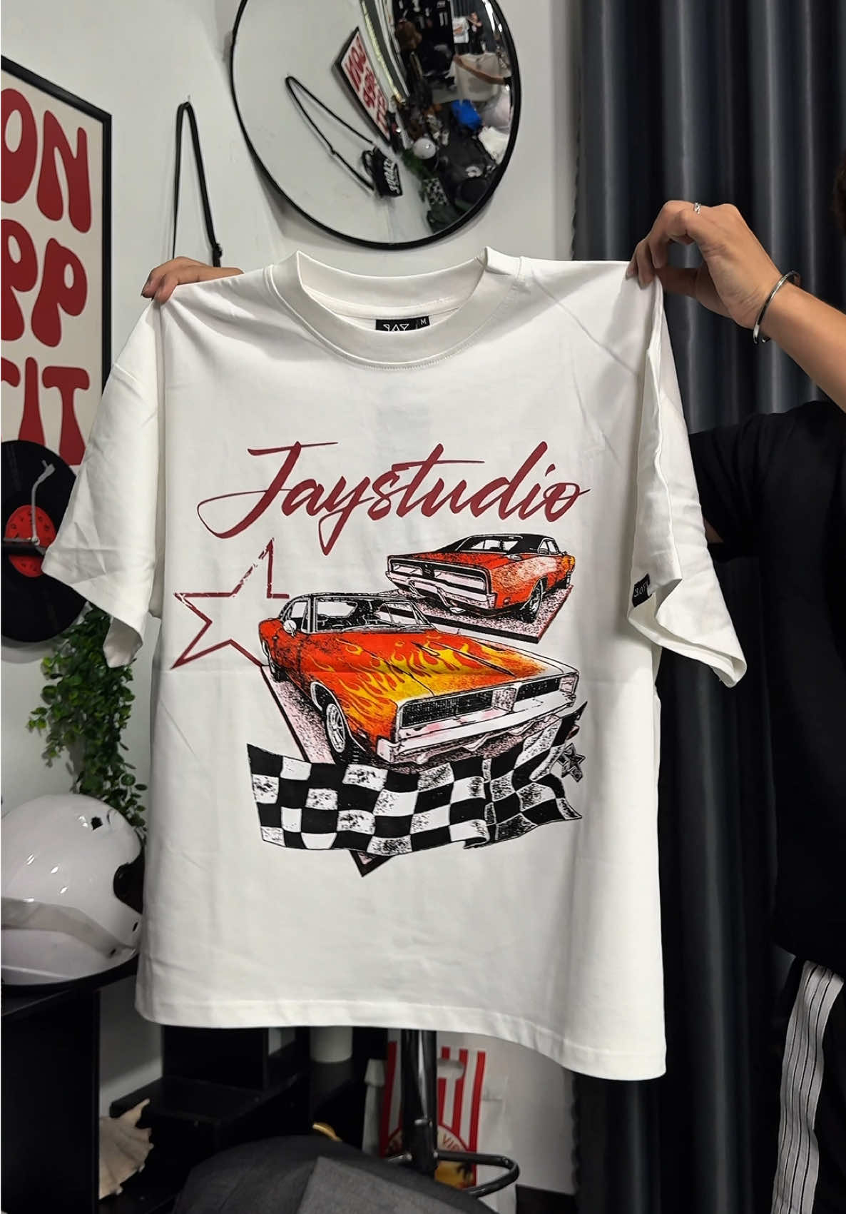 Jaystoree | CLASSIC CAR TEE BO#fyp #outfit #aothun #boxy 