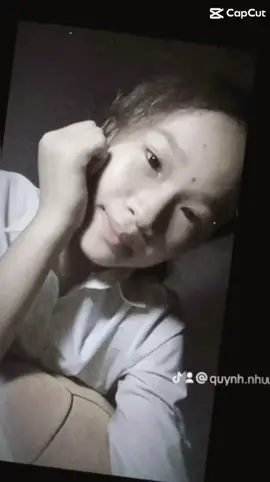 Chủ tuss xin gth thành viên class 7C - Quỳnh như là 1 cô gái năng động,dễ tính và hiền lành.Như mang cho mik 1 phong cách dịu dàng và nữ tính,trong đó Như có tính hài hước hay giỡn và có nụ cười tỏa nắng,Như ik đến đâu các bạn nam trong lớp phải gục ngã ở đó.Như có 1 chức ở trong class 7C là tổ trưởng t2.Như dc cô giáo chủ nhiệm quý mến. Và cuối cùng chủ tus chúc Quỳnh Như thành công và học giỏi 🤍#class #xh #fyp #xuhuong #xyzbca 