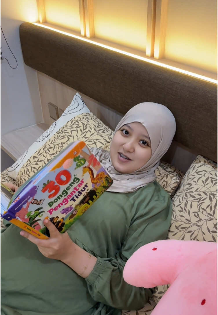Alhamdulillah, semoga baby utunnya juga seneng ya sayang.. Nonton dongeng dengan TV Changhong jadi makin berasa quality time bareng dedenya 🥰 #bumil #pejuanggarisdua #fyp #ivf #hadiah 