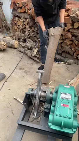 #劈柴神器 #劈柴机 #液压劈柴机 #电动劈柴机 #全球发货 #私信我 #中国制造 #TikTok #好物分享 #液压劈木机 #自动劈柴机 #劈木机 #劈材机 #油压劈柴机 #大型劈柴机 #劈柴 #劈柴工具 #农村劈柴
