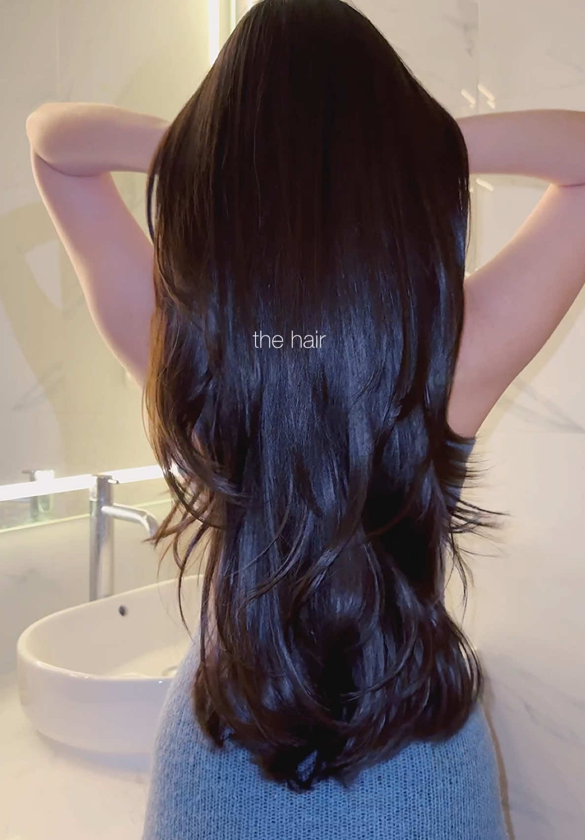 night routine 💙  #haircareroutine #bodycareroutine #hairtips 