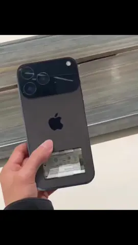 Cũng có Ip 17 PRM rồi