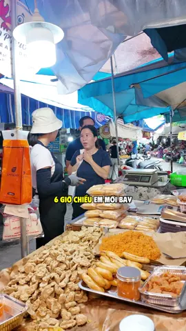 Khách mua hàng lên máy bay @Hải Sản Thọ Phương #trending #trend #xuhuong #xuhuongtiktok #tiktok #fyp #fypシ #fypシ゚viral #haiphong #haiphongcity #foodtour #foodtourhaiphong #haisan #nemhaisan #cua #cuagach #tôm #haisan #comnha #monngon #monngontainha #monngonmoingay